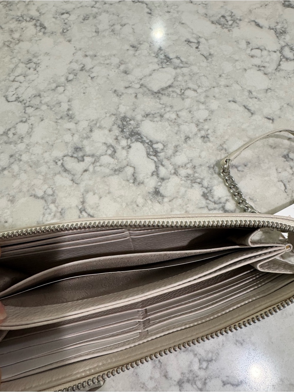 Vintage Michael Kors Jenna multifunction wristlet in vanilla leather NWT - Picture 3 of 8